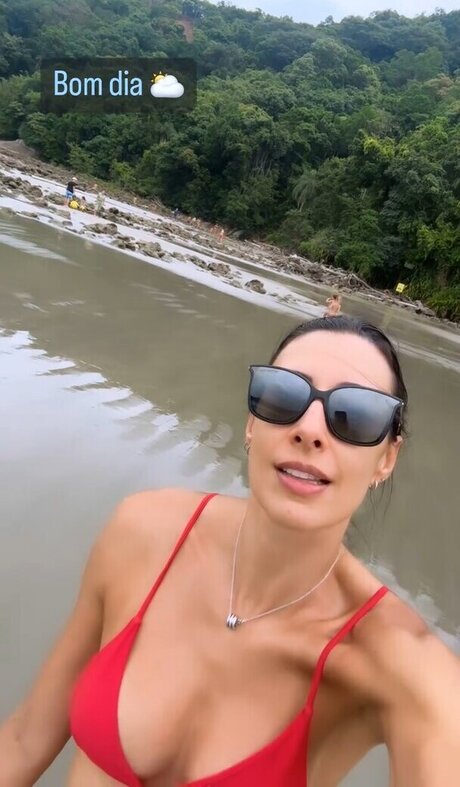 Sheilla Castro