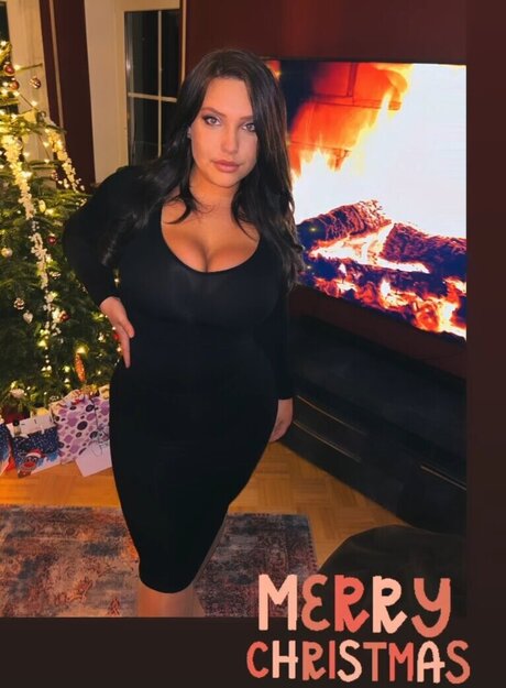 Lara.Marie.v__