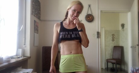 Moddellauralina OnlyFans泄露裸照