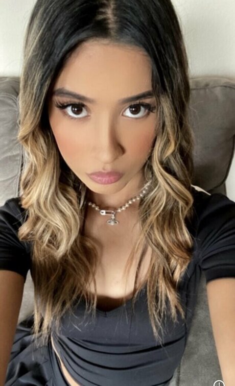Обнаженная фотография утечки OnlyFans от Lilnatnat