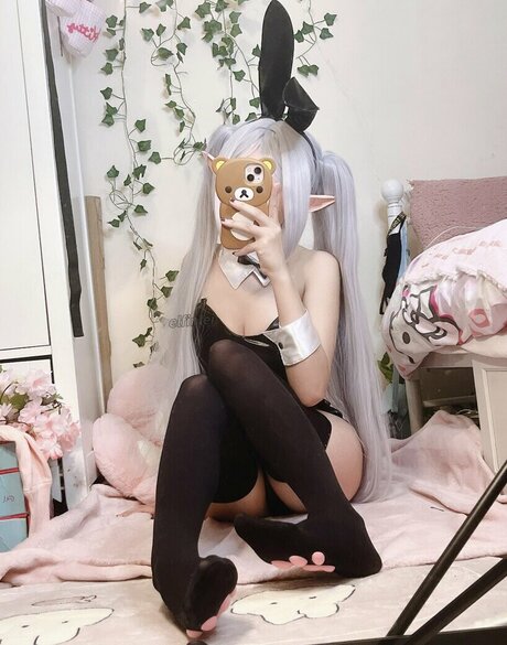 Naakte gelekte OnlyFans-foto van Elfinlei