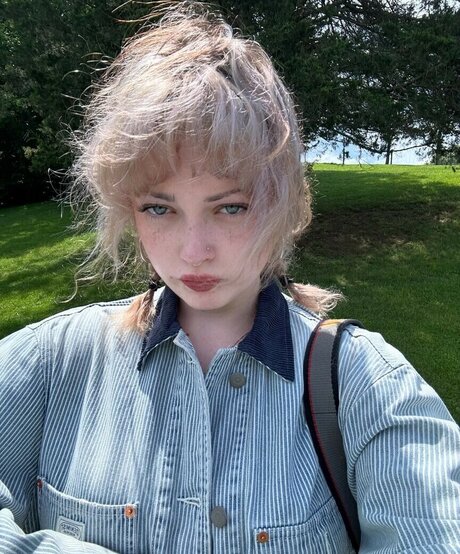 Violet Grohl