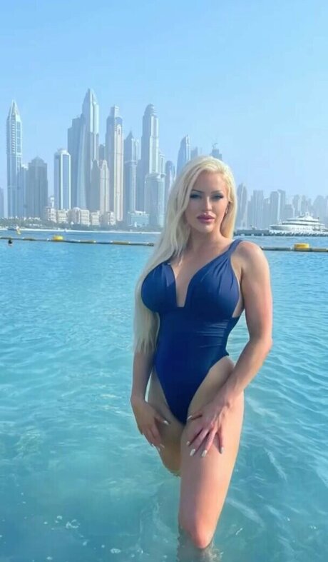 Naken läckt OnlyFans-bild av Karly Reimers