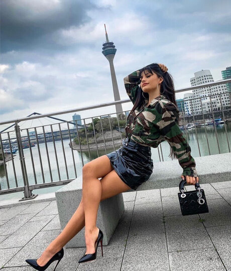 Ivana Santacruz