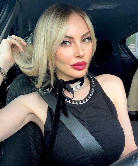Hande Sarıoğlu