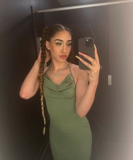 Naakte gelekte OnlyFans-foto van Lbaibeexoxo