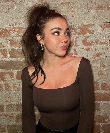 Naakte gelekte OnlyFans-foto van Megmuise