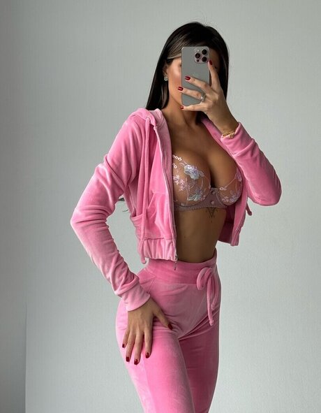 Naken läckt OnlyFans-bild av Alisa Halisa