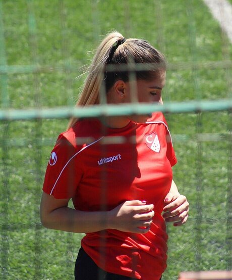 Elif Karaarslan