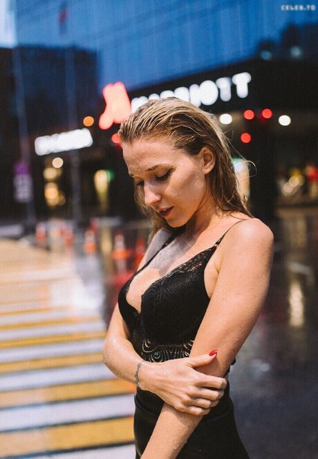 Natalie Avo