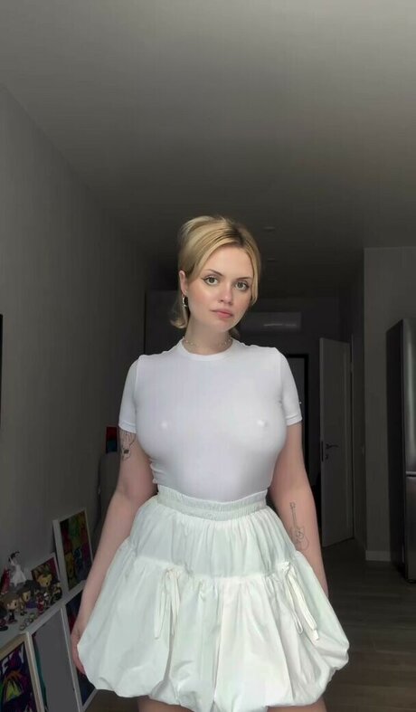 Alaston vuotanut OnlyFans-kuva Yana Martin