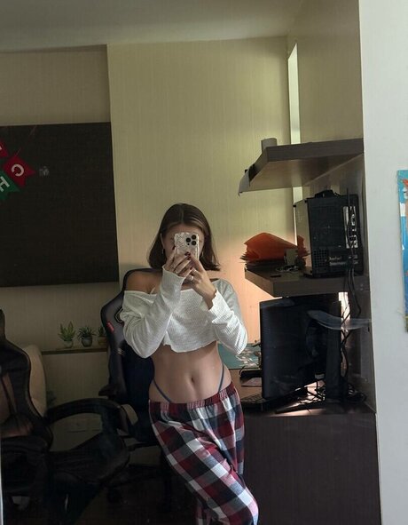 Foto desnuda filtrada de OnlyFans de Valeriya Troianova