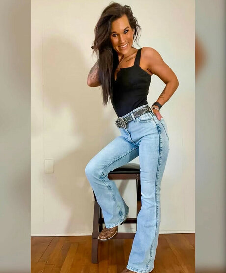 Naakte gelekte OnlyFans-foto van Madzrae92