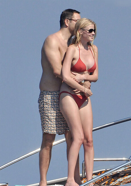 Lara Stone
