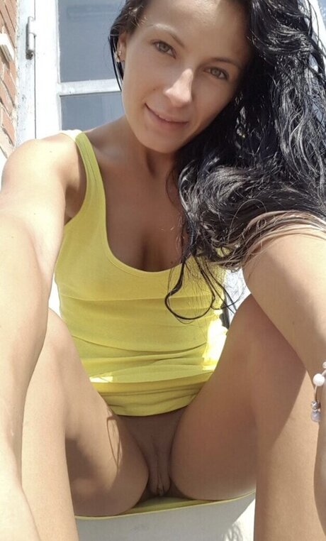 Lexi Dona