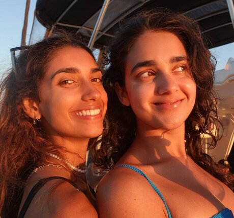 Nøgent lækket OnlyFans-billede af Geraldine Viswanathan