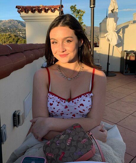 Nagie wyciekłe zdjęcie OnlyFans od Olivia Delaurentis