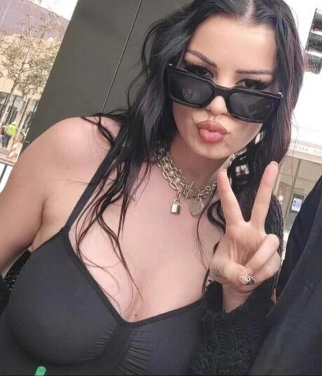 Sarayajade Bevis