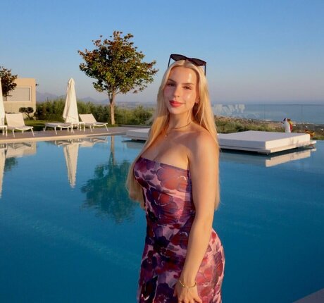 Naakte gelekte OnlyFans-foto van Lucia Leona
