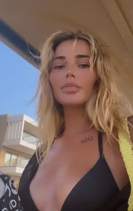 Loredana Zefi