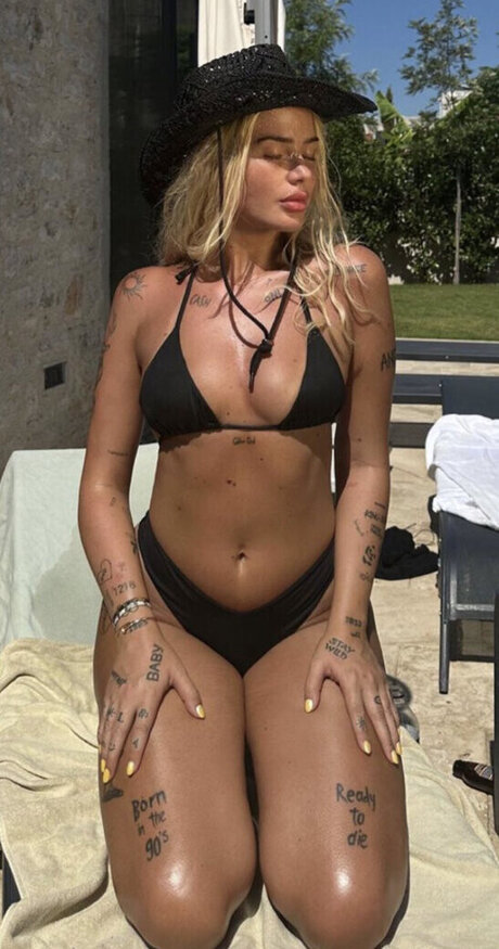 Loredana Zefi