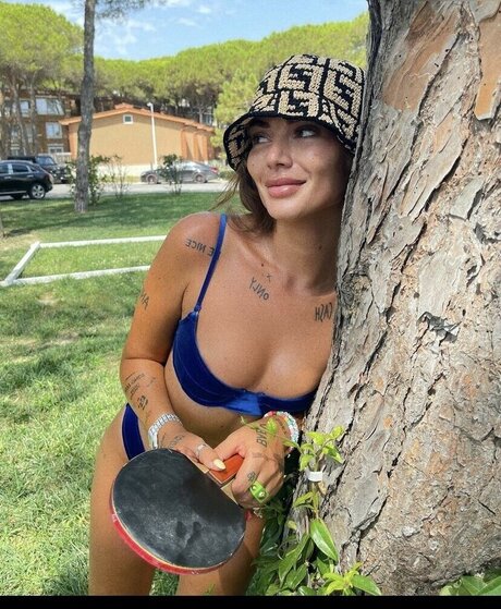 Loredana Zefi
