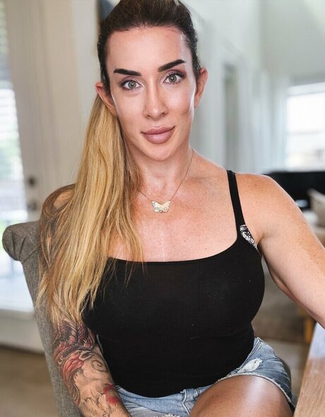 Обнаженная фотография утечки OnlyFans от Gabbi Tuft