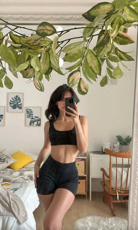Melody Oz
