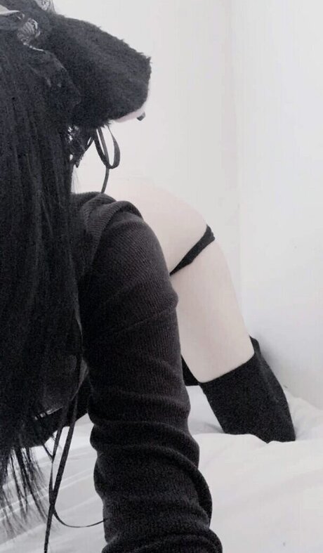 Photo nue de fuite OnlyFans de Dumbkittteen