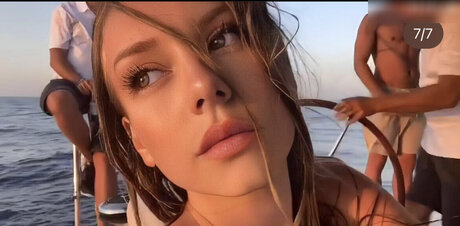 Alasti lekkinud OnlyFans-i pilt Ester Expsito
