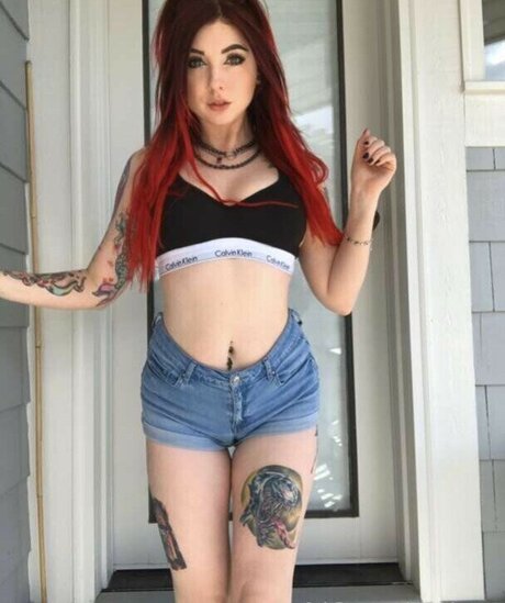 Lizzi Blake