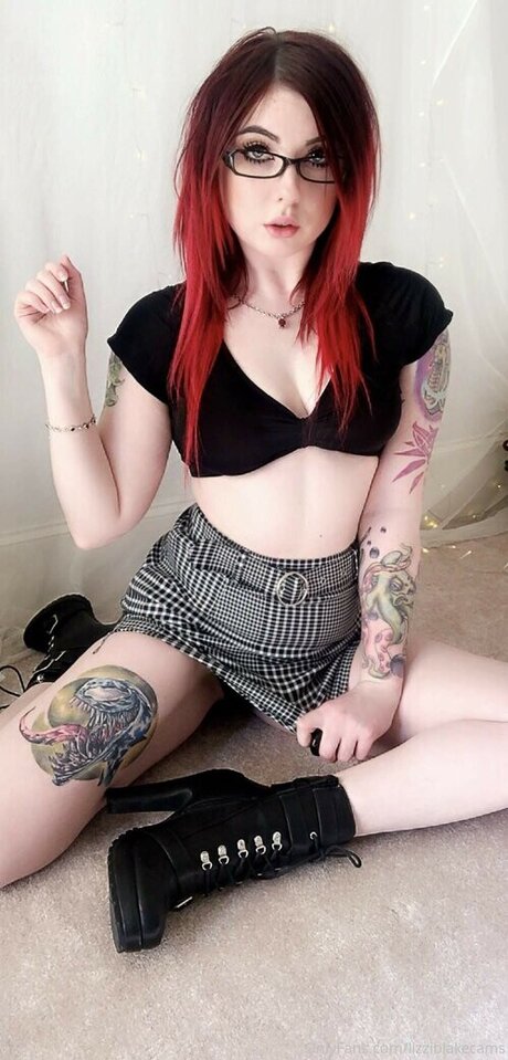 Lizzi Blake
