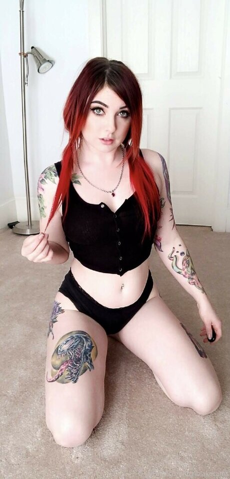 Lizzi Blake
