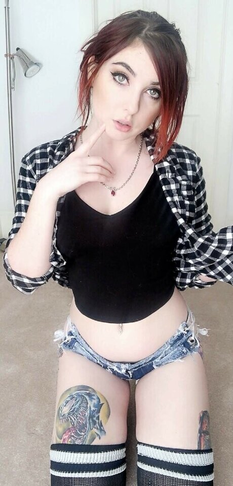 Lizzi Blake