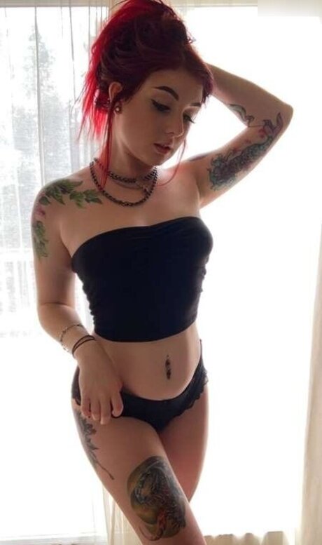 Lizzi Blake