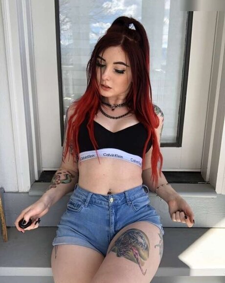 Lizzi Blake