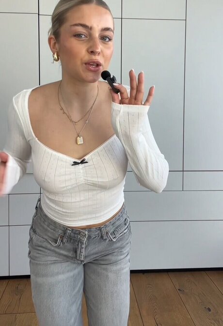 Lea Breuer OnlyFans