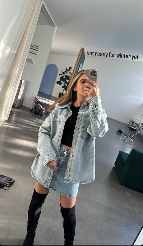 Naken lekkede OnlyFans-bilde av Jana Wosnitza