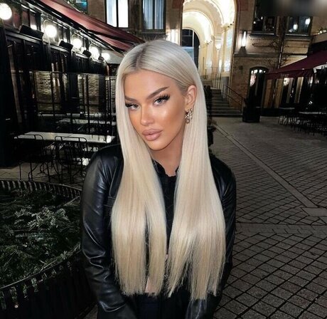 Alaston vuotanut OnlyFans-kuva Elaine Victoria