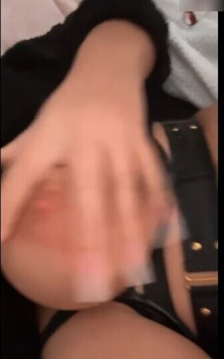 Lenakpl23 OnlyFans泄露裸照
