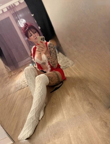 Nicole Anna