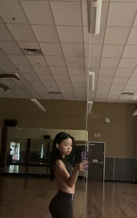 Nahá fotka uniklých OnlyFans od Sanguyenn