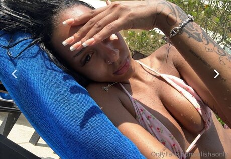 Nahá fotka uniklých OnlyFans od Aalishass Alishakone