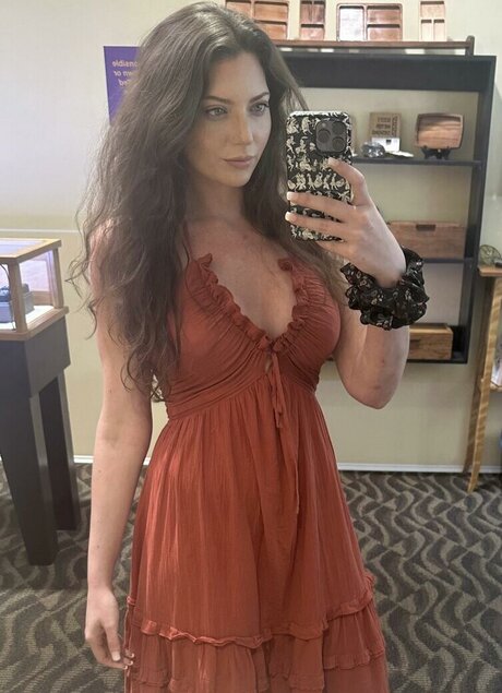 Nahá fotka uniklých OnlyFans od Theoreticalresearch