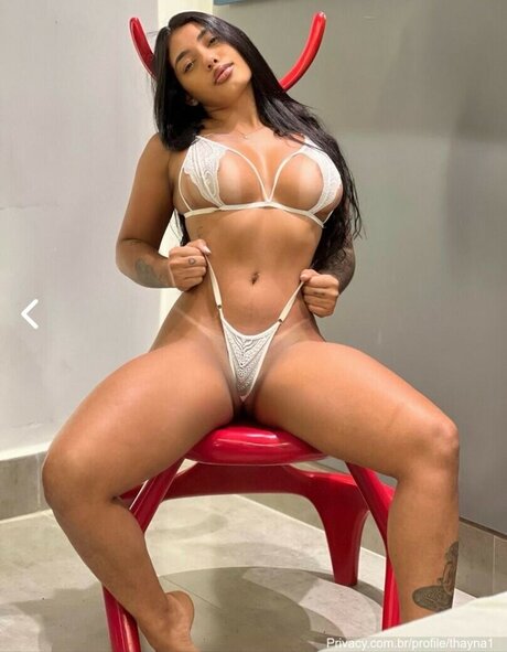 Thayna Telles