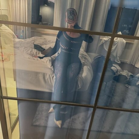 Nagie wyciekłe zdjęcie OnlyFans od Dr Santi