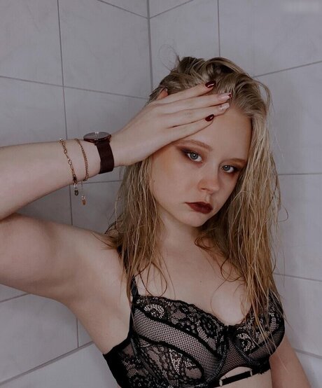 Foto di nudo di fuga di OnlyFans di Marieejoan