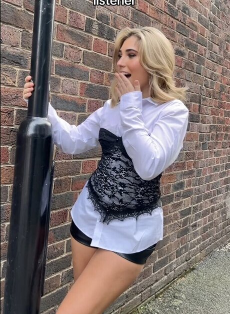 Rosie Mcclelland
