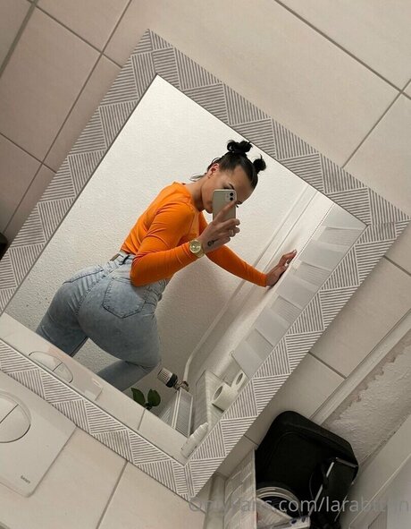 Lara Bttn
