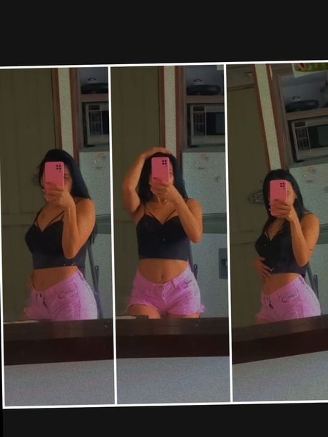 Naken läckt OnlyFans-bild av Laura Gutirrez